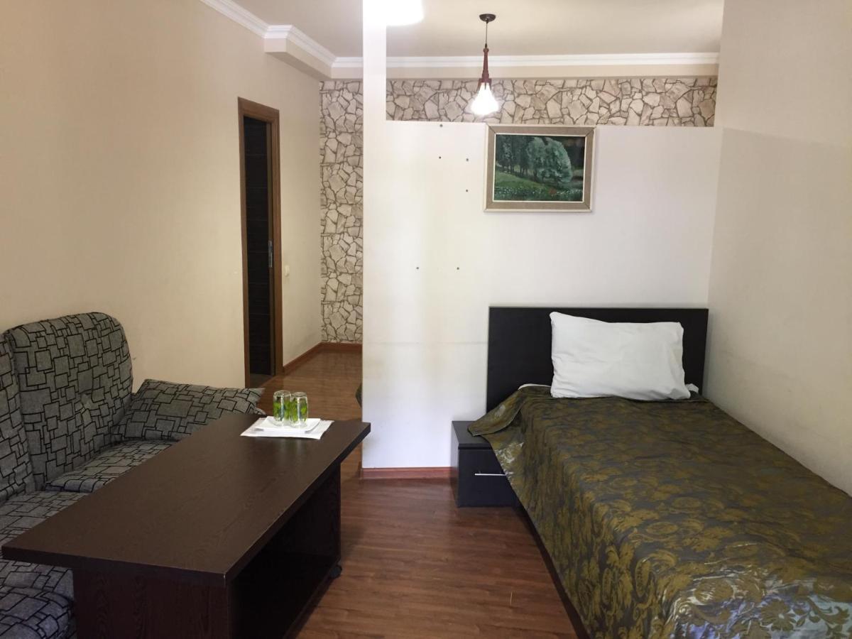 Hotel Central Jermuk Luaran gambar