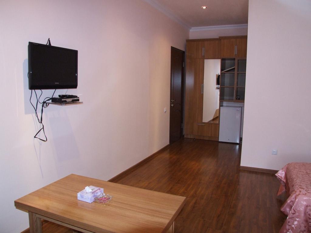 Hotel Central Jermuk Bilik gambar